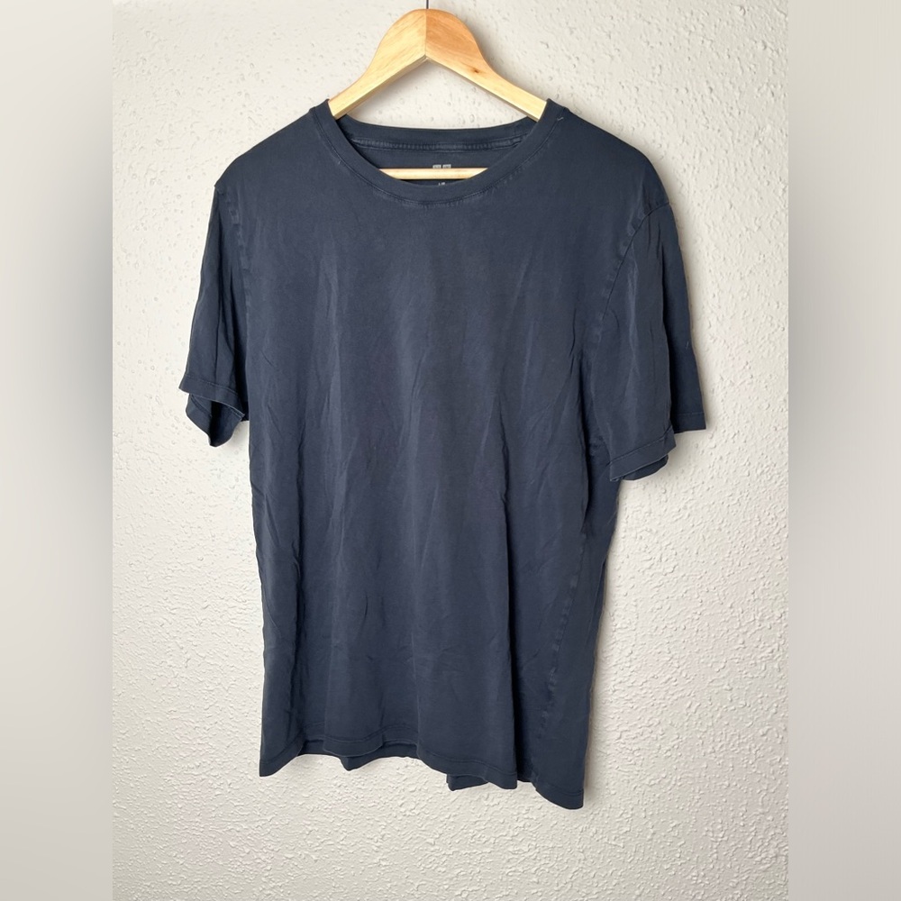 Uniqlo Navy Blue Mens T-Shirt, loose boxy fit